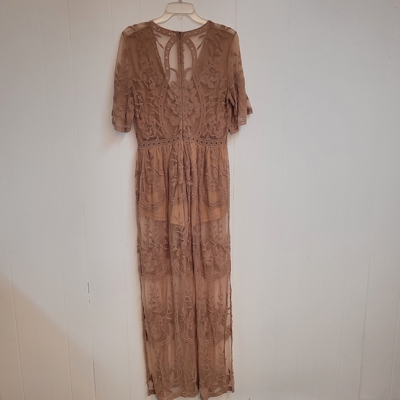 Magnolia Embroidered Maxi Dress - Picture 15 of 15